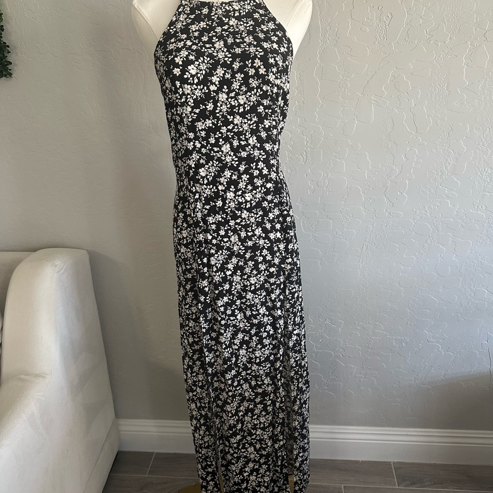 Lulu's Black and White Halter Sheath Maxi Dress
